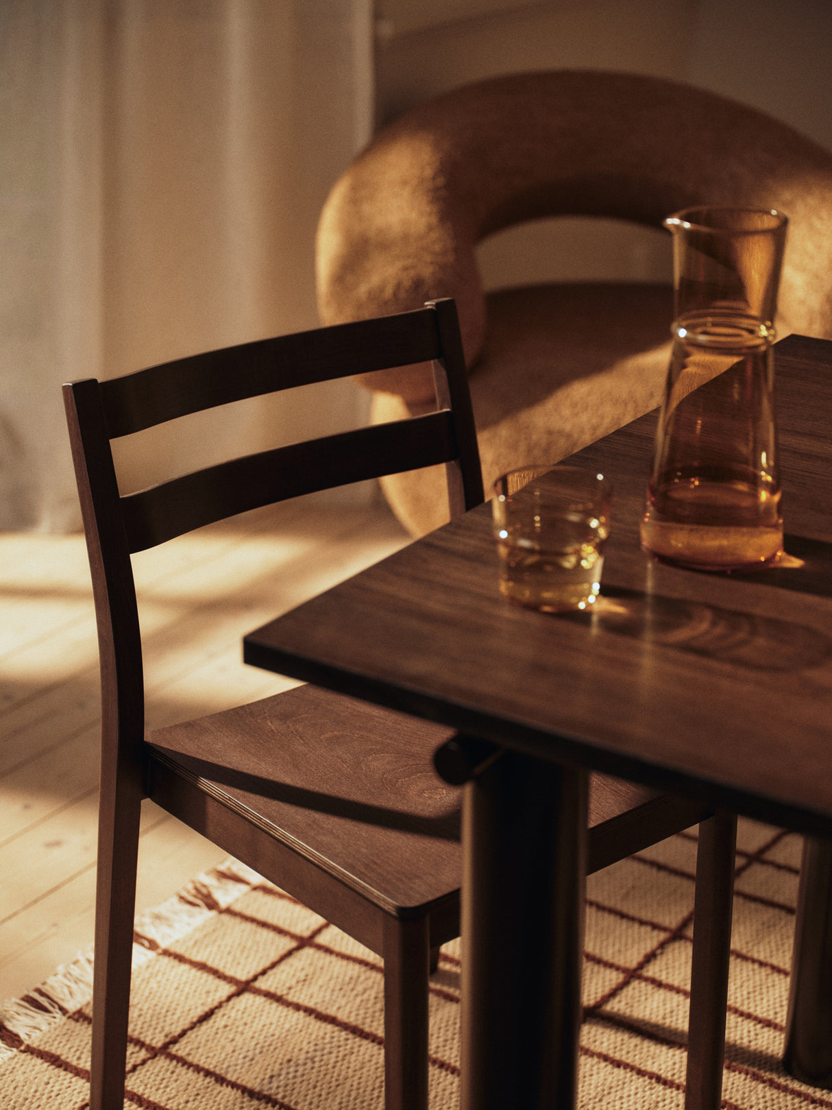 Boda spisebordsstol, stabelbar fra Ferm Living - 6 - Jacobsen Plus