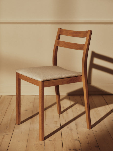 Boda Esszimmerstuhl, stapelbar von Ferm Living - Rotbraun - Jacobsen Plus