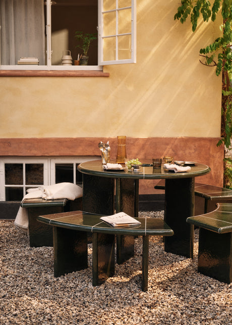 Deya outdoor dining table, Ø120 von Ferm Living - 2 - Jacobsen Plus