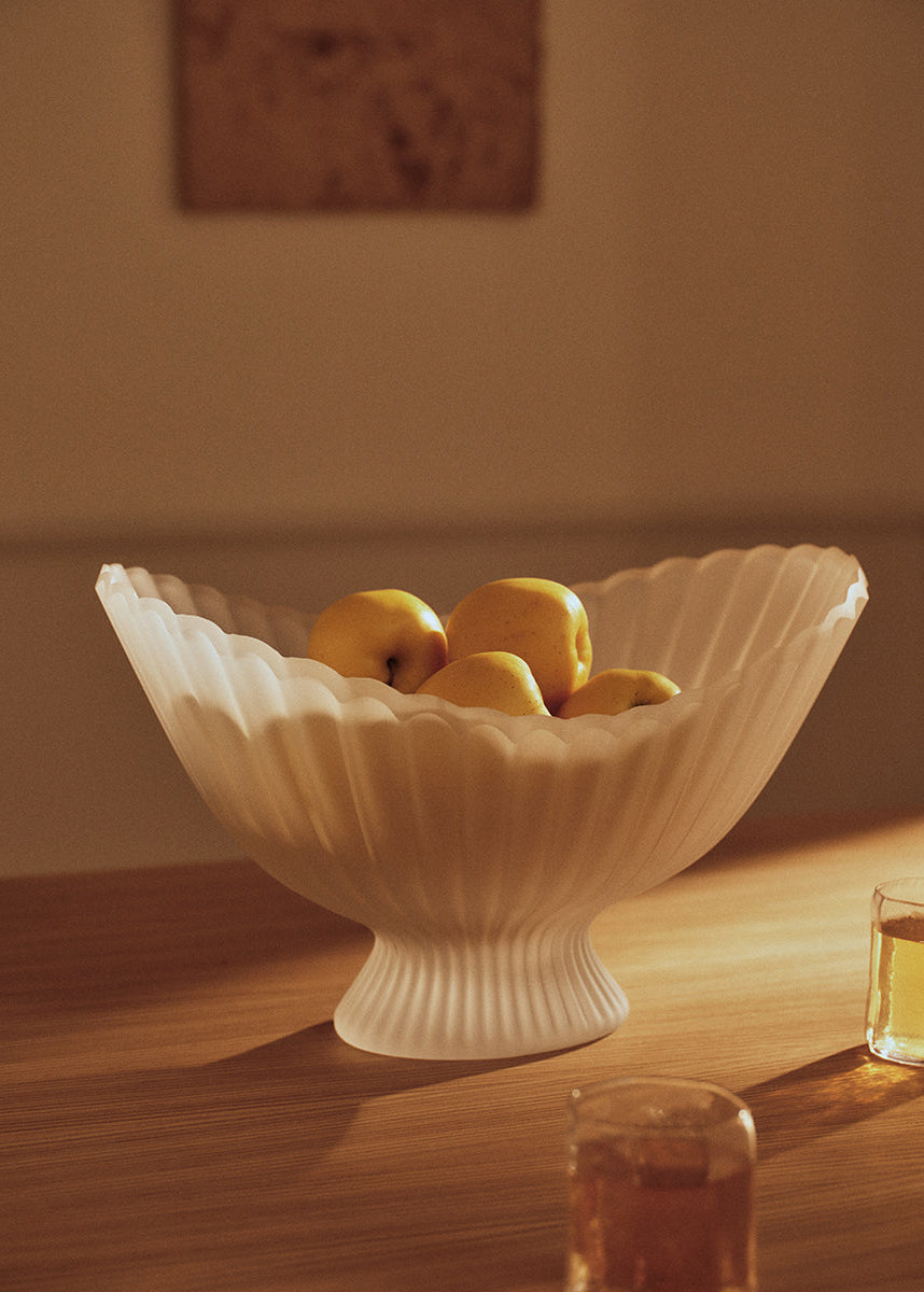 Fountain Glass Centrepiece, Frosted fra Ferm Living - 2 - Jacobsen Plus
