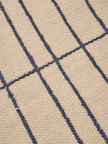 FermLiving Sen Rug Teppich, Pergament/Indigo - 140 x 200 cm - Jacobsen Plus