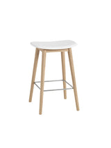 Fiber Bar Stool Wood fra Muuto - Lille / Natural white- oak base - Jacobsen Plus