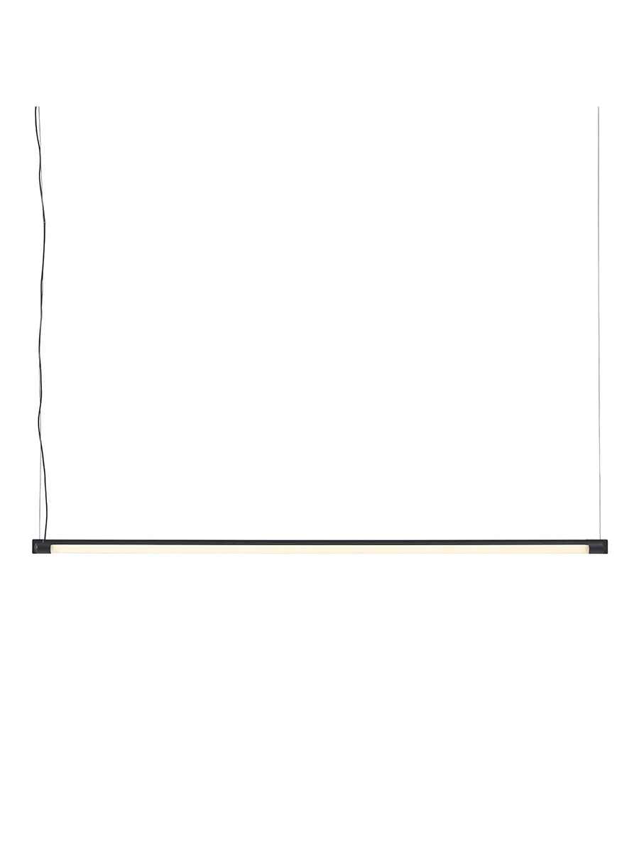 Fine Suspension Lamp, 120 cm fra Muuto - Black - Jacobsen Plus