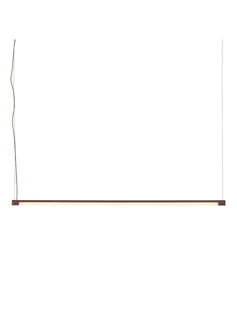 Fine Suspension Lamp, 120 cm fra Muuto - Deep red - Jacobsen Plus