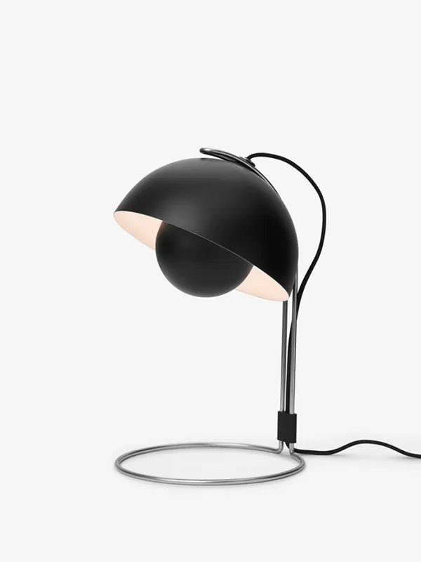 Flowerpot VP4 Tischleuchte af Verner Panton - Matt black - Jacobsen Plus
