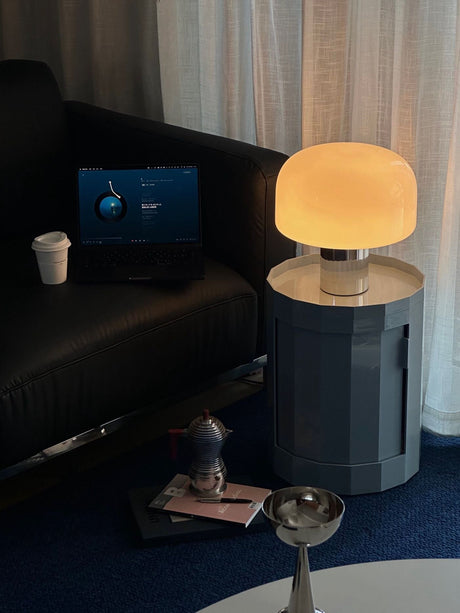 Bellhop Glass Table Lamp von Flos - Bright Aluminium - Jacobsen Plus