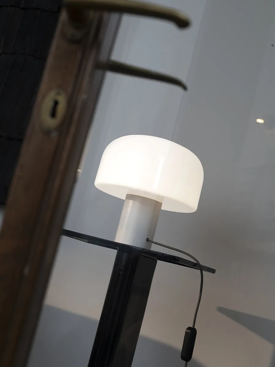 Bellhop Glass Table Lamp von Flos - 14 - Jacobsen Plus