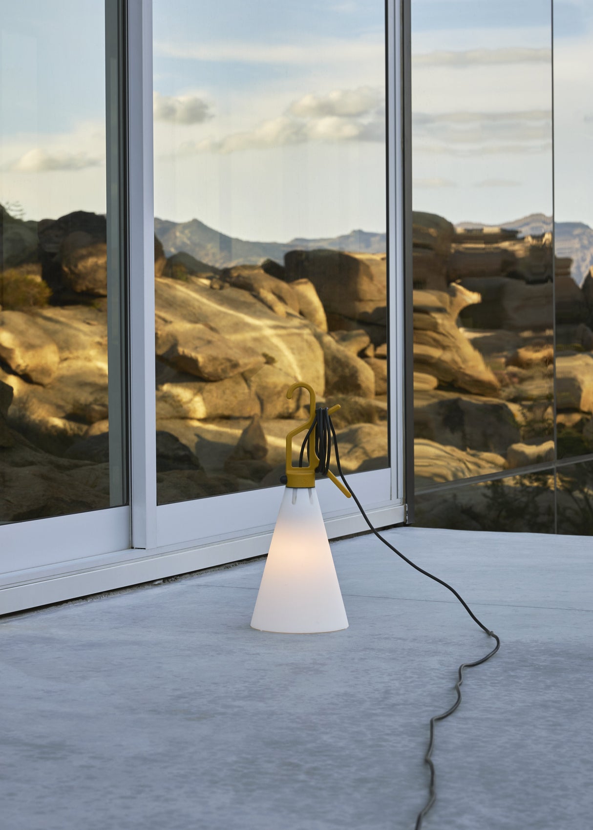 Mayday Outdoor Lampe von Flos - 1 - Jacobsen Plus