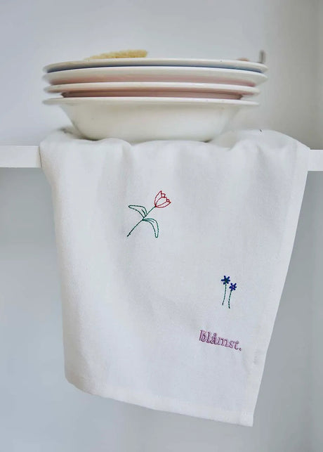 Flower Geschirrtuch von Blåmst - 2 - Jacobsen Plus
