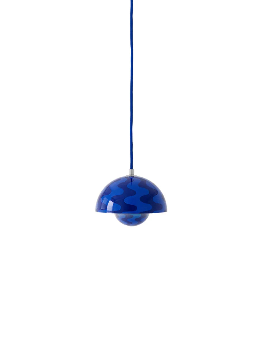 Flowerpot VP10 Pendel af Verner Panton - Cobalt Blue & Twilight Blue Pattern - Jacobsen Plus