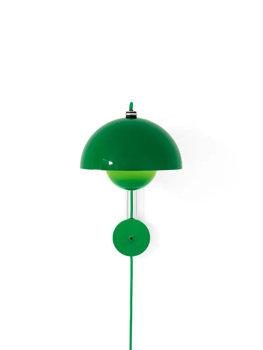 Flowerpot VP8 Væglampe af Verner Panton - Signal green - Jacobsen Plus