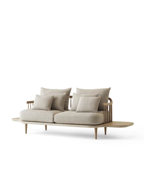 Fly Sofa mit Beistelltisch SC3 von &Tradition - Weißgeölte Eiche - Karakorum 003 - Jacobsen Plus