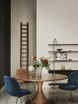 Tavolo a Dischi Dining Table, Ø 150 cm fra GUBI - 6 - Jacobsen Plus