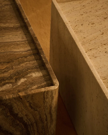 Pietra Side Table, 30 x 80 cm von GUBI - Lebhaftes Sepia - Jacobsen Plus