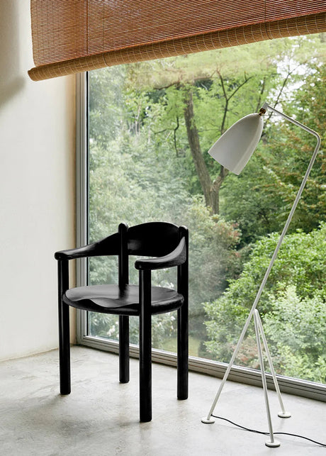 Daumiller Armchair, schwarz von GUBI - 2 - Jacobsen Plus