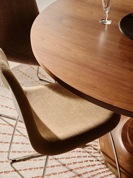 Tavolo a Dischi Dining Table, Ø 150 cm von GUBI - 4 - Jacobsen Plus