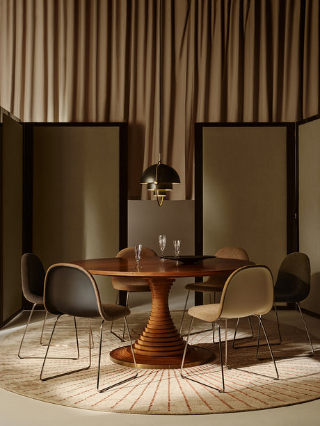 Tavolo a Dischi Dining Table, Ø 150 cm von GUBI - 3 - Jacobsen Plus