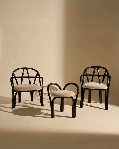 Bistra Stool von GUBI - Olive gebeiztes Rattan / Fustagno 003 - Jacobsen Plus