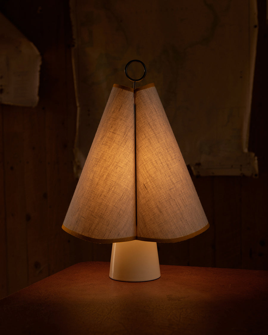 Hornbæk Portable Lampe von GUBI - 9 - Jacobsen Plus