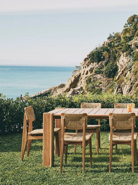 Atmosfera Dining Table von GUBI - 105 x 209 cm - Jacobsen Plus