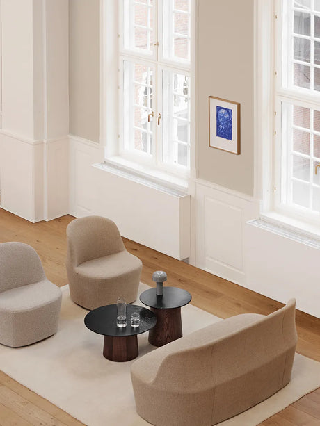 Niveau Coffee Table Ø 61 cm von Fredericia Furniture - Tundra Grey / Esche geölt / 33 cm - Jacobsen Plus