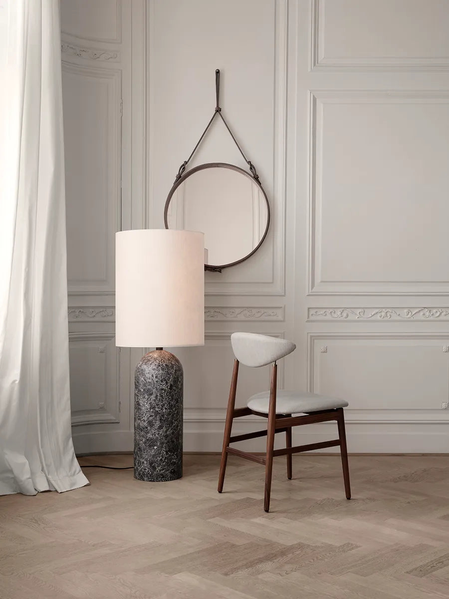 Gravity XL Floor Lamp, High von GUBI - 2 - Jacobsen Plus