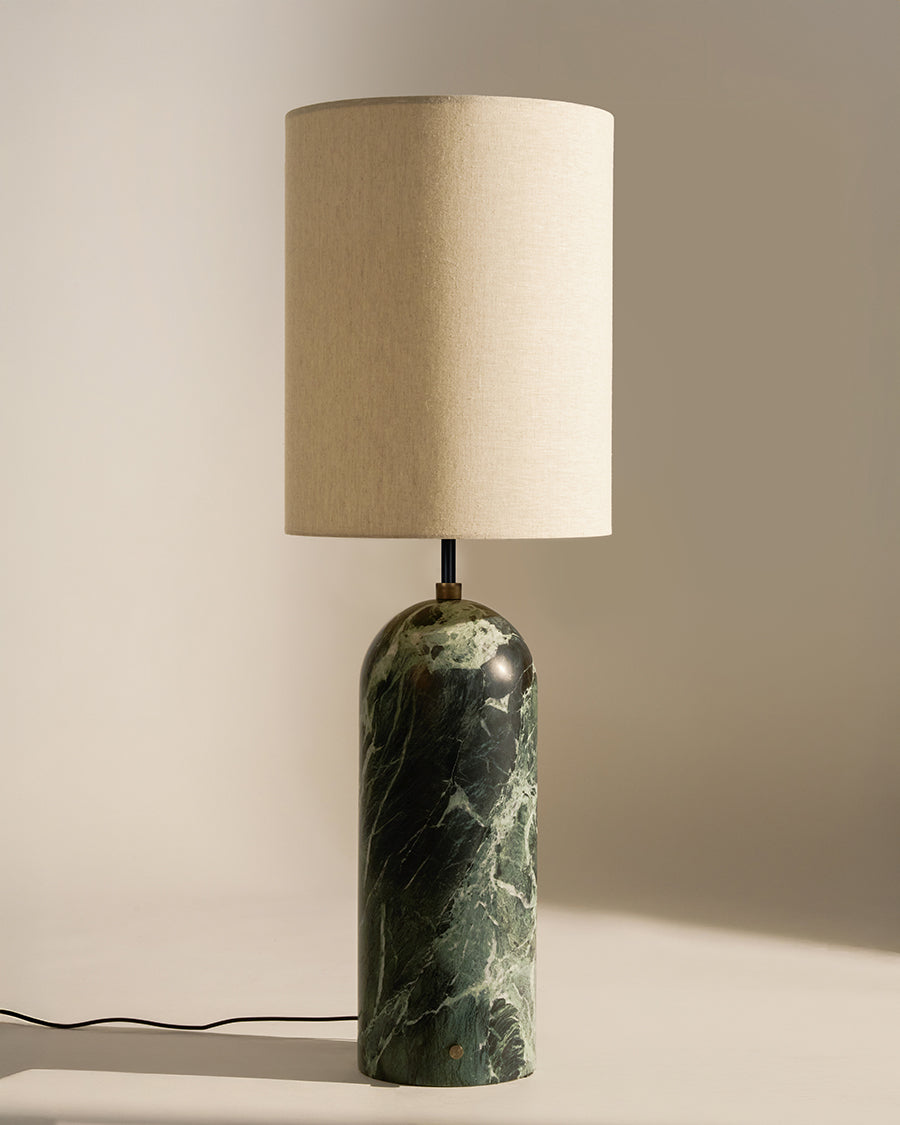 Gravity High XL Stehleuchte, weißer Schirm von GUBI - 5 - Jacobsen Plus