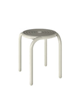 Groove Stool von Tom Dixon - Putty - Jacobsen Plus