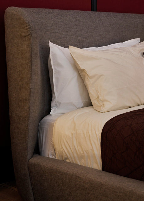 Gubi Stay Bett - 2 - Jacobsen Plus
