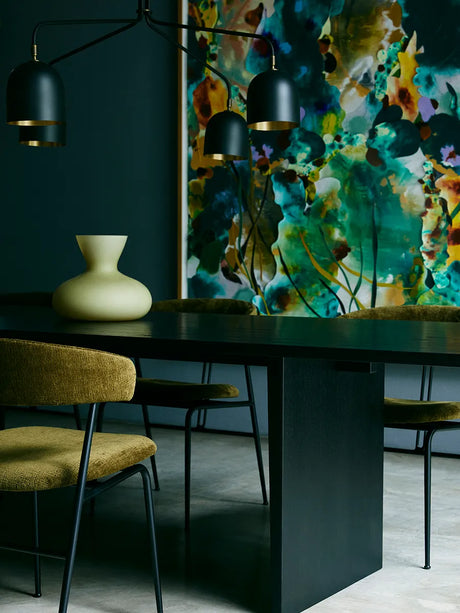 Private Dining Table, 320x100 cm von GUBI - Helles gebeiztes Eichenholz - Jacobsen Plus