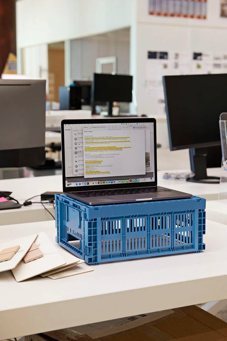 Colour crate M, electric blue von HAY - 3 - Jacobsen Plus