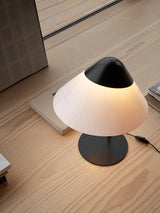 HJW02 Opala Tischleuchte von Hans J. Wegner - 2 - Jacobsen Plus