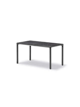 Piloti Bord, schwarz marquina von Fredericia Furniture - 6610: 75 x 39 x H35 cm / Schwarz pulverbeschichtetes Aluminium - Jacobsen Plus