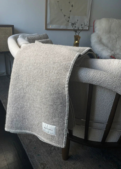 Cleo no. 01 Decke von Hein Studio - 2 - Jacobsen Plus