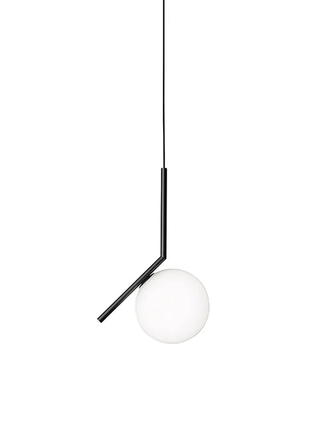 IC S1 pendel fra Flos - Sort - Jacobsen Plus