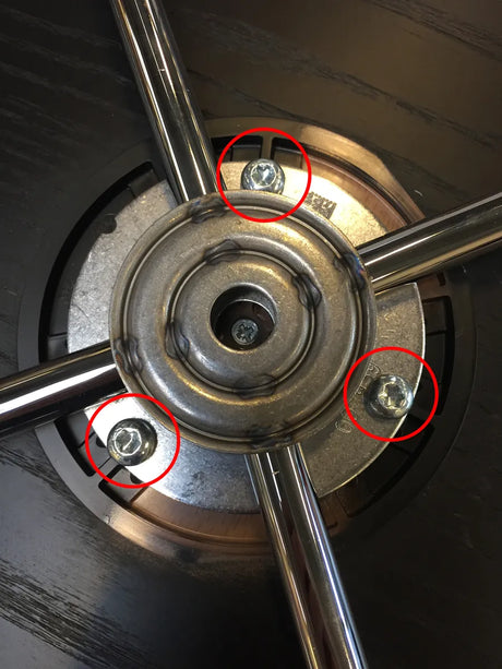 3 lose Schrauben für 7'er Stuhl - 1 - Jacobsen Plus