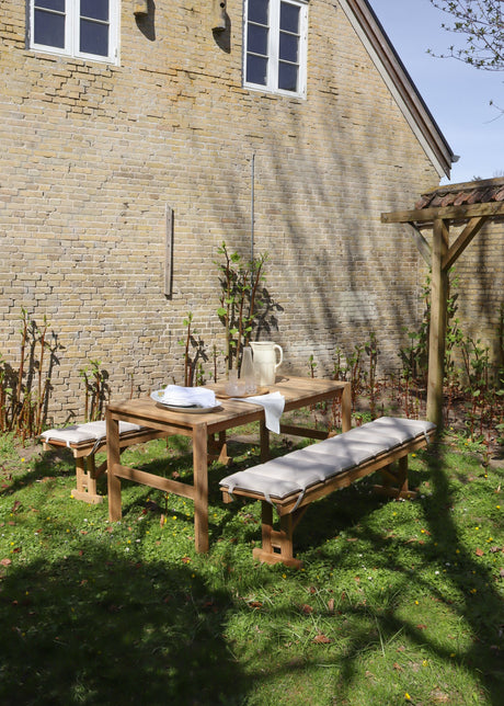 Bodil Kjær und Børge Mogensen Outdoor-Gartenmöbelset in Teak mit 1 Esstisch und 2 Bänken inkl. Kissen von Carl Hansen & Søn - 2 - Jacobsen Plus