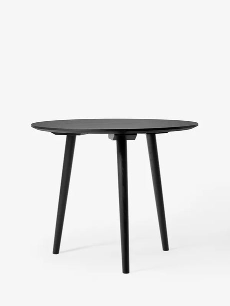 In Between Tisch SK3 von &Tradition - Schwarz lackierte Eiche - Jacobsen Plus