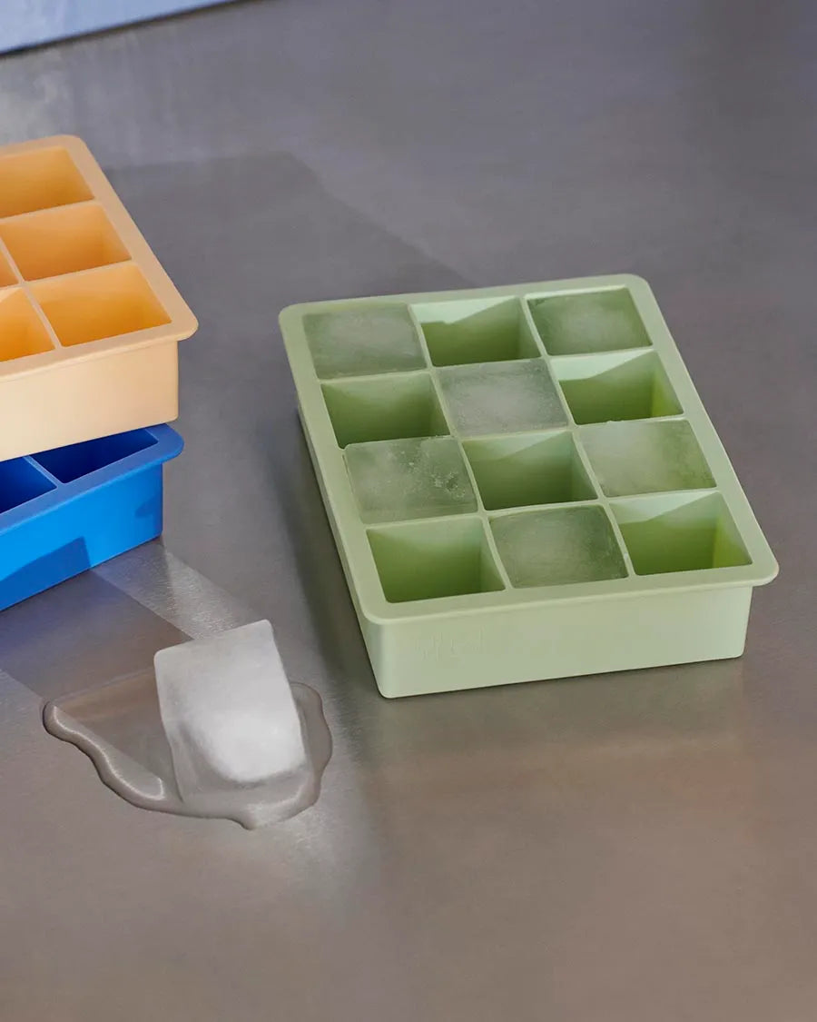 Ice Cube Tray Square XL fra Hay - 4 - Jacobsen Plus