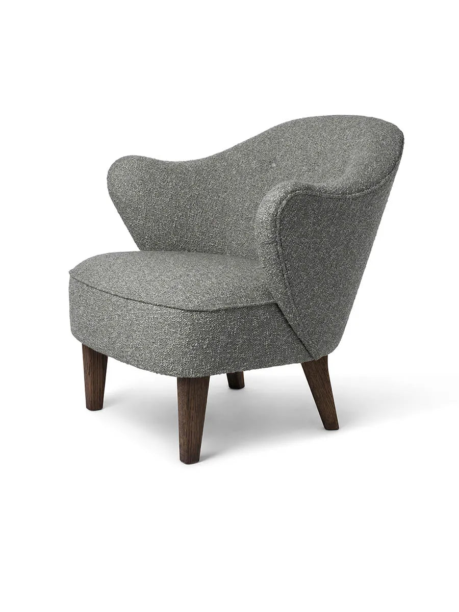 Ingeborg Sessel von Audo Copenhagen - Textil / Hallingdal 65, 130 / Geräucherte Eiche - Jacobsen Plus