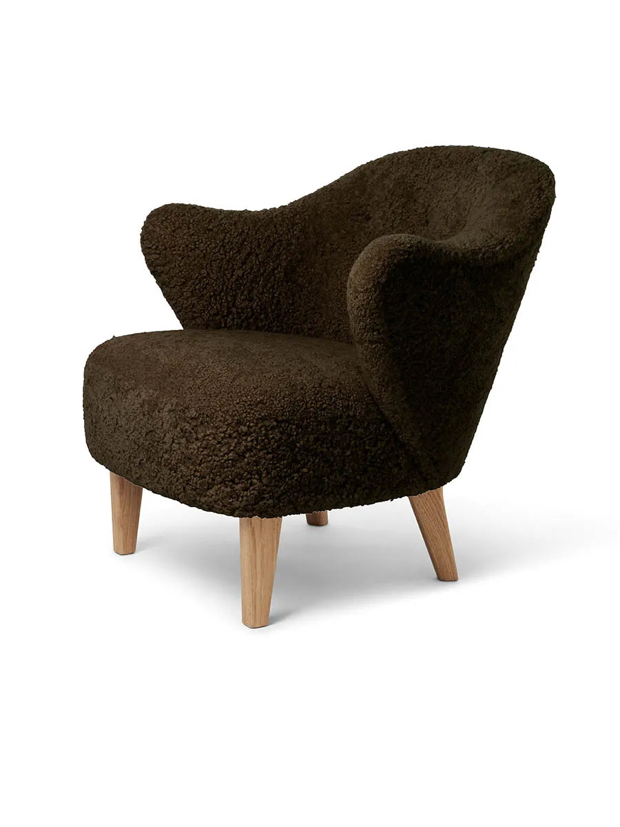 Ingeborg Sessel von Audo Copenhagen - Schaffell / Espresso / Eg - Jacobsen Plus
