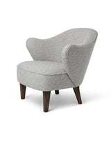 Ingeborg Sessel von Audo Copenhagen - Textil / Vidar 3, 123 / Geräucherte Eiche - Jacobsen Plus