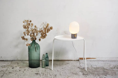 JWDA Concrete Tischleuchte von Audo Copenhagen - 4 - Jacobsen Plus