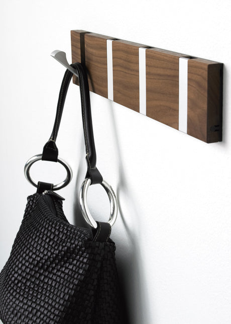 KNAX Garderobenleiste mit vier Knager von LoCa - 2 - Jacobsen Plus