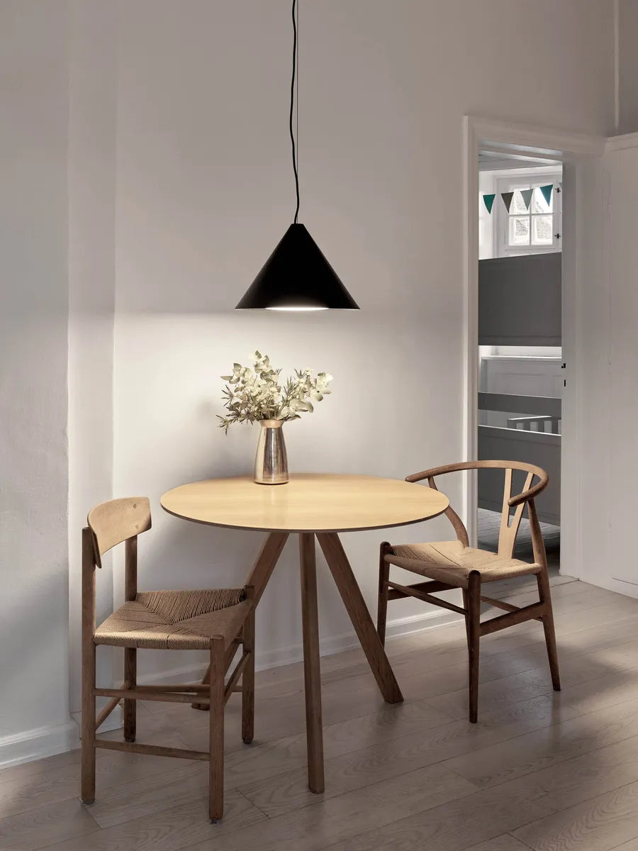 Keglen Pendelleuchte von Louis Poulsen