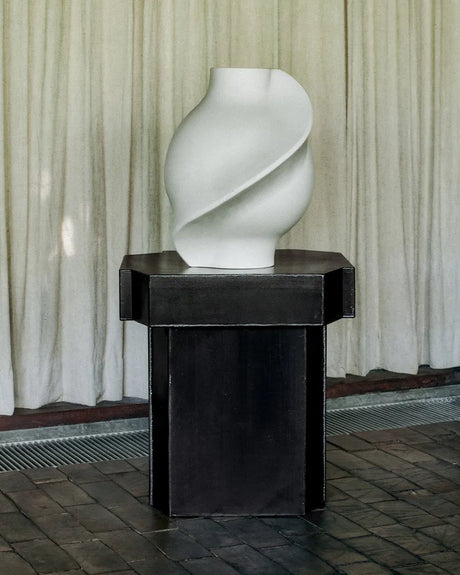 Pirout Vase 02, Keramik von Louise Roe - Sandgrau - Jacobsen Plus