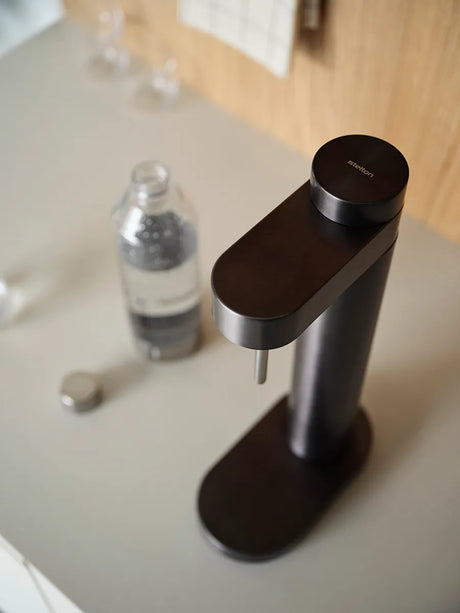 Brus Kohlensäuremaschine von Stelton - Schwarz - Jacobsen Plus
