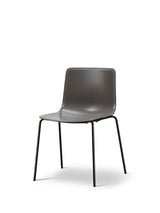 Pato Stol fra Fredericia Furniture - Quartz grey / Sort - Jacobsen Plus