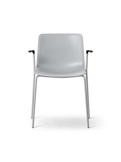 Pato Armstuhl von Fredericia Furniture - Quarzgrau / Krom - Jacobsen Plus