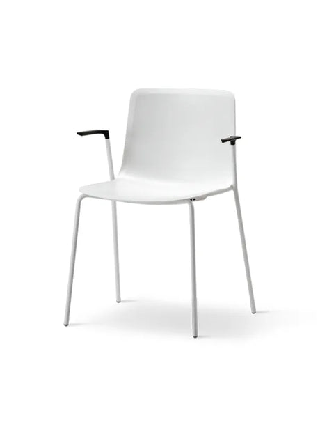 Pato Armstuhl von Fredericia Furniture - Quarzgrau / Krom - Jacobsen Plus